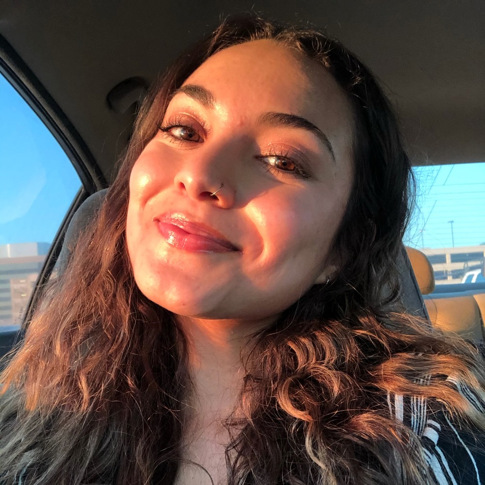 Meet your Posher, Emily